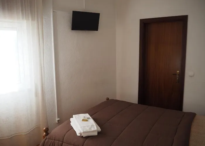 Monte Carlo - Alojamento Local * Pedras Salgadas